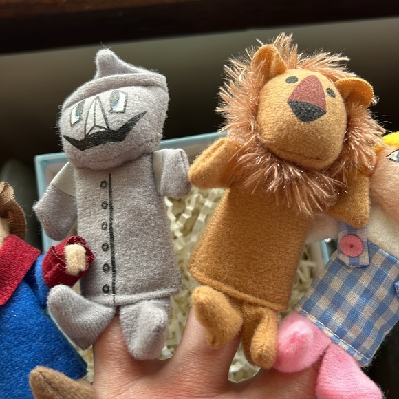Wizard of Oz finger puppets like new - Picture 3 of 7